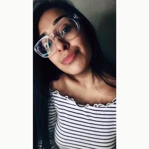 Meet your Posher, Adrianna